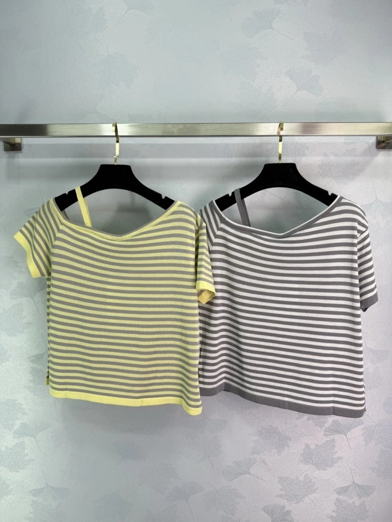 Sleek Chanel T-Shirts 110148