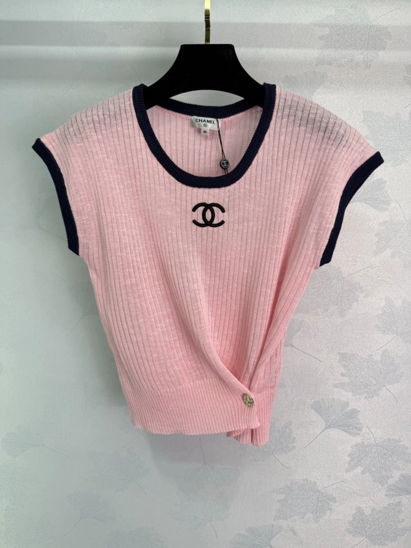 Packable Chanel T-Shirts 110144