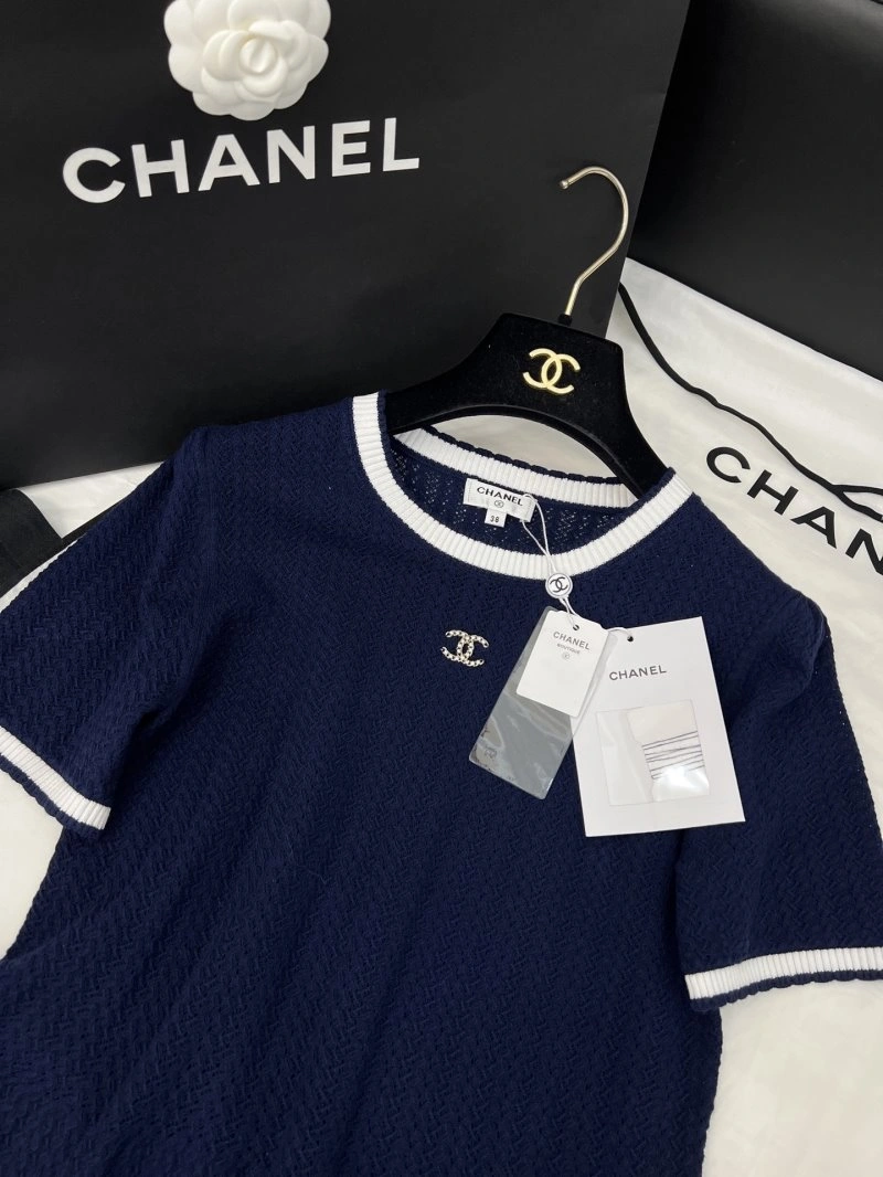 Reliable Chanel T-Shirts 110132