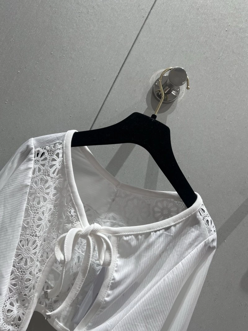 Stylish Chanel T-Shirts 108039