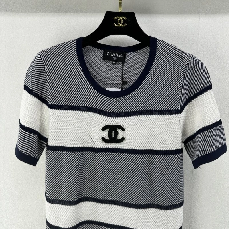 Chanel T-Shirts Breathable 108035