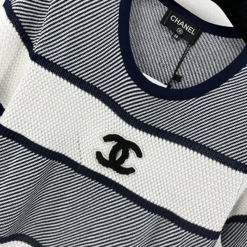 Chanel T-Shirts Breathable 108035