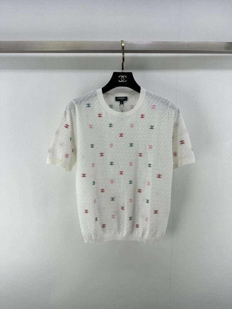Sustainable Chanel T-Shirts 108018
