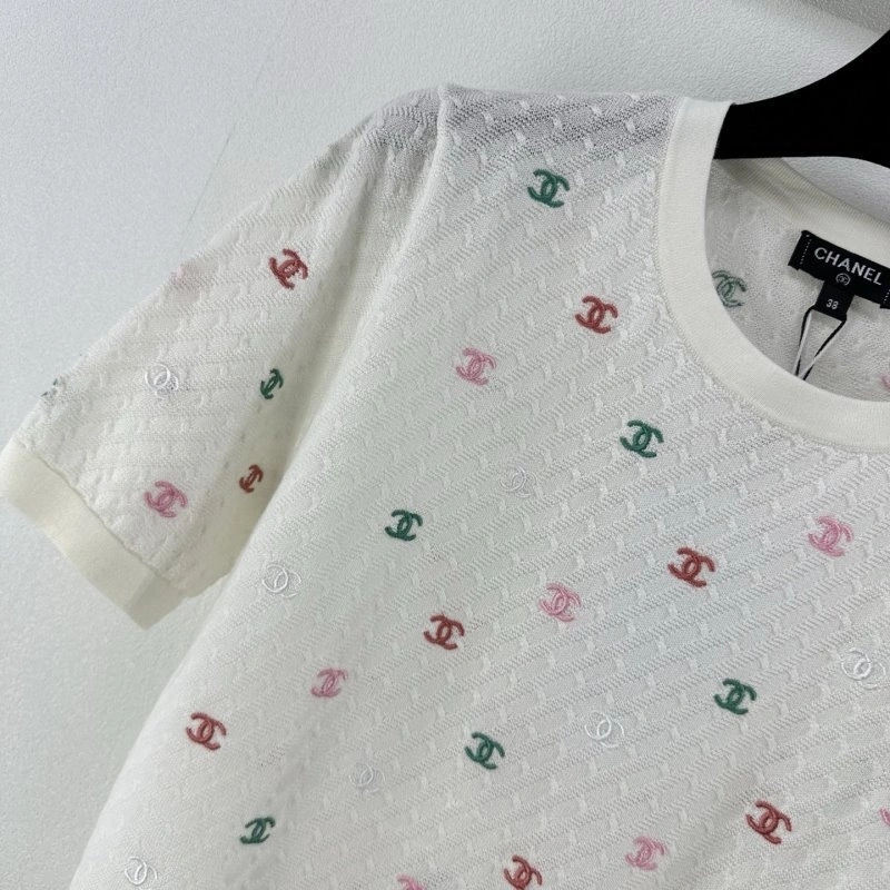 Sustainable Chanel T-Shirts 108018