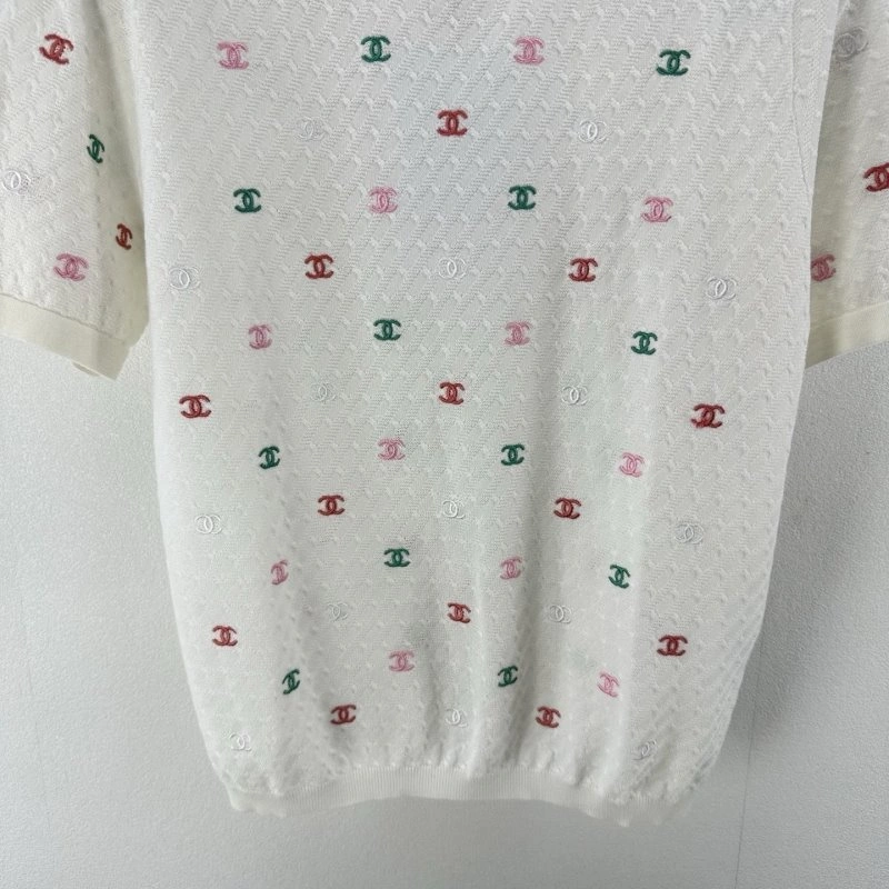 Sustainable Chanel T-Shirts 108018