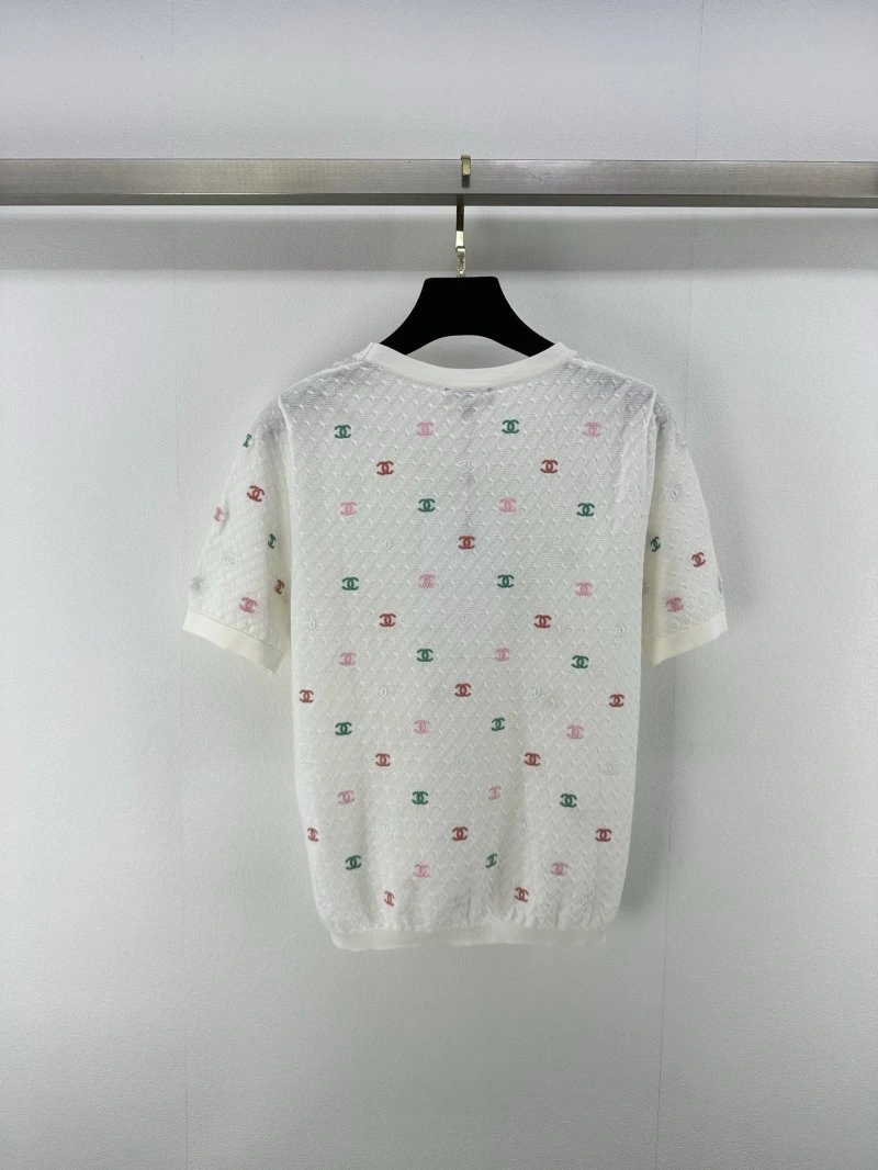 Sustainable Chanel T-Shirts 108018