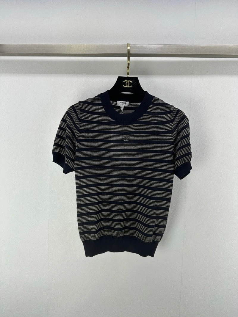 Chanel T-Shirts Effortless 108011