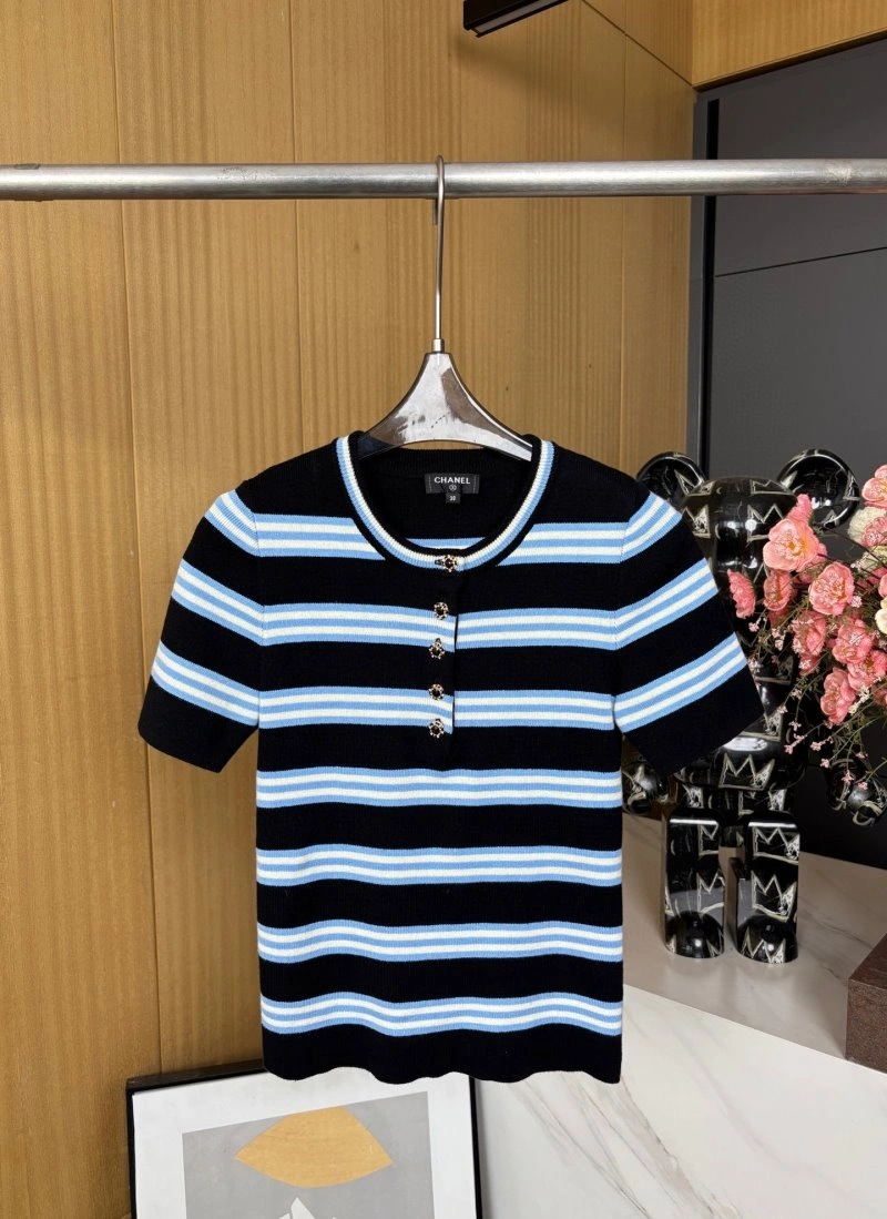 Classic Chanel T-Shirts 107993