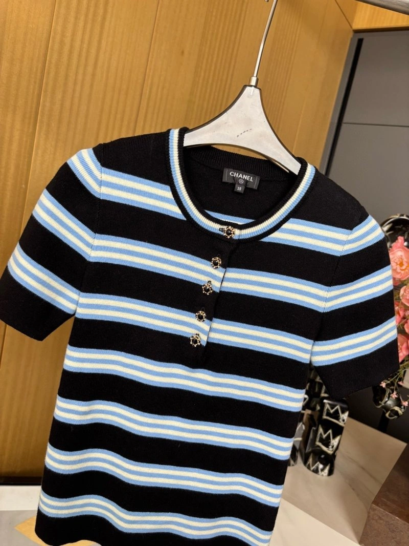 Classic Chanel T-Shirts 107993