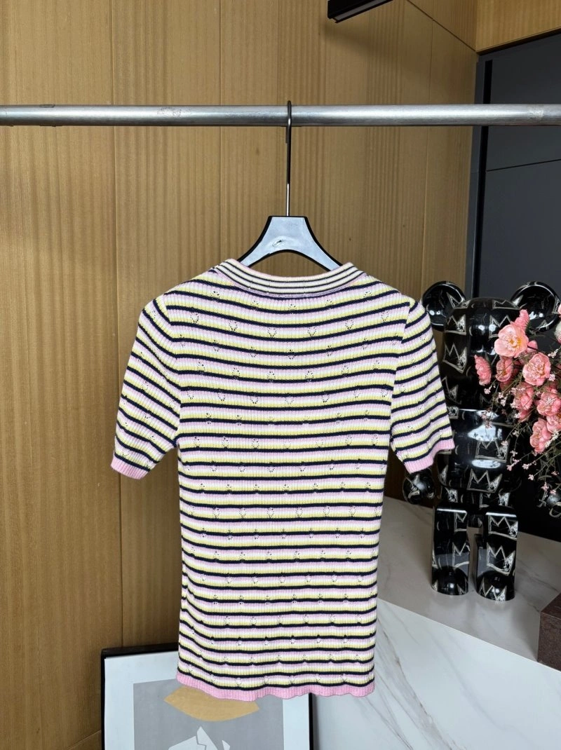 Affordable Chanel T-Shirts 107979