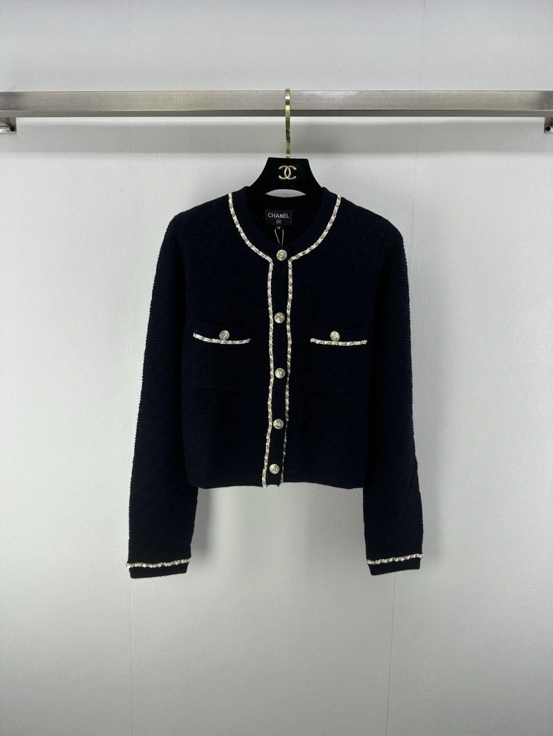 Chanel T-Shirts Lightweight 107980