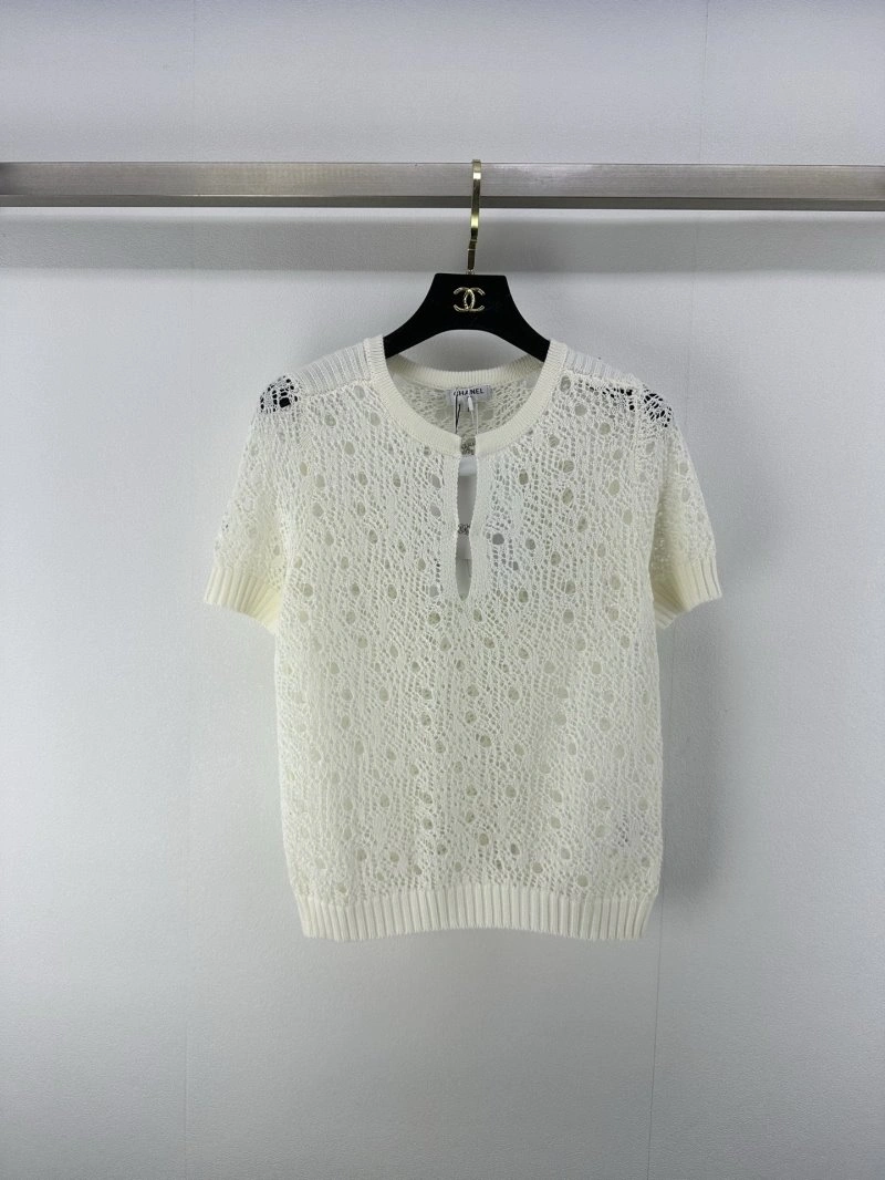 Premium Chanel T-Shirts 107997