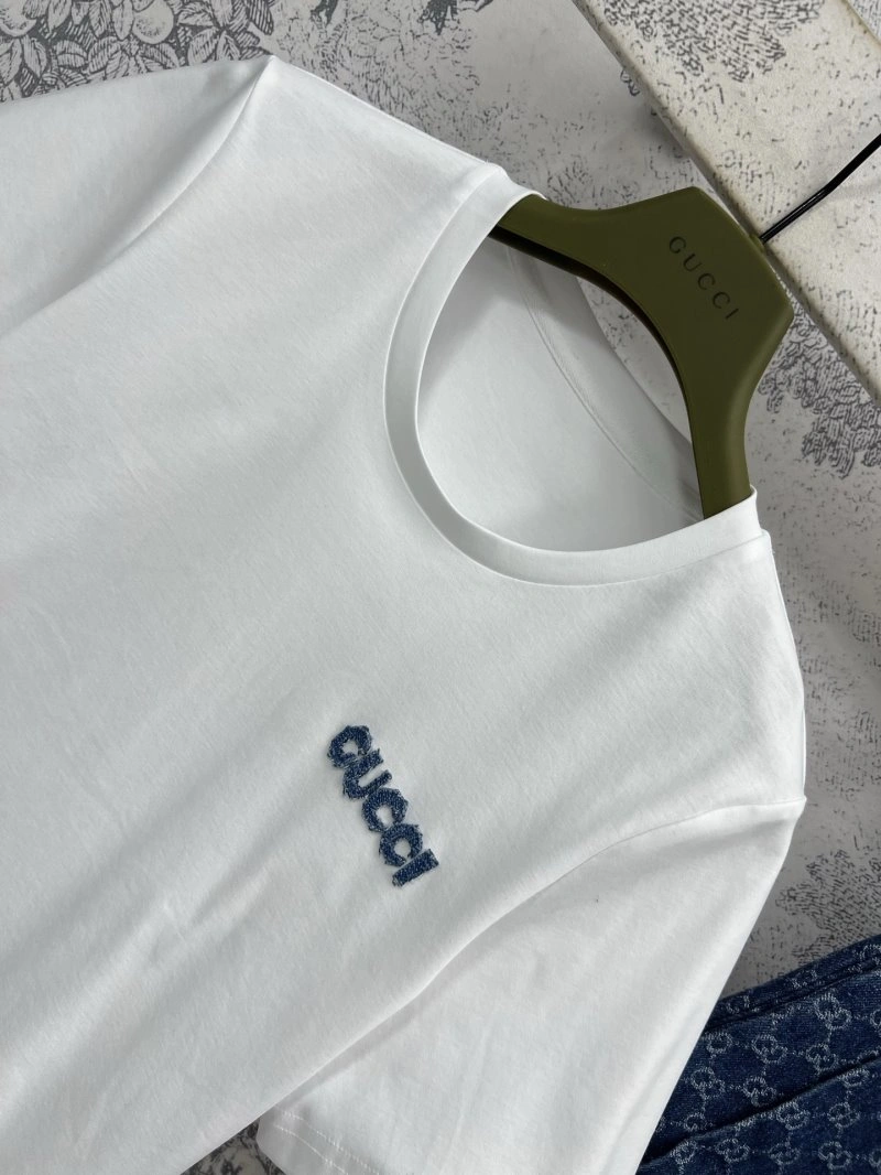 Chanel T-Shirts EasyMatch 107972