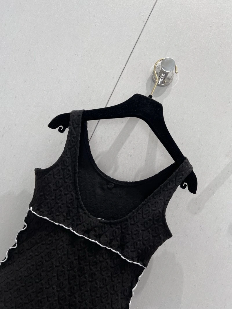 Elegant Chanel T-Shirts 107990