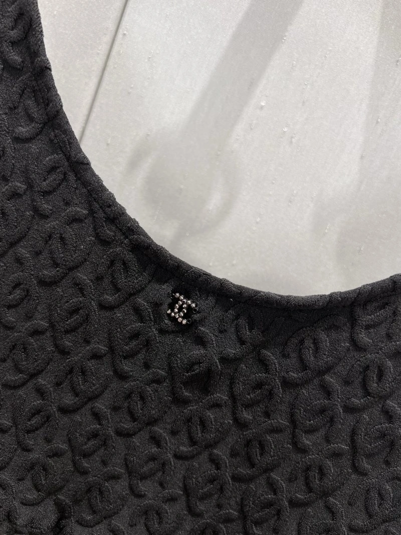 Elegant Chanel T-Shirts 107990