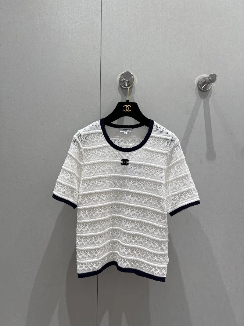 Chanel T-Shirts Classic 107976