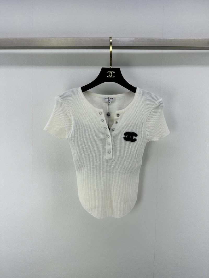 Versatile Chanel T-Shirts 108000