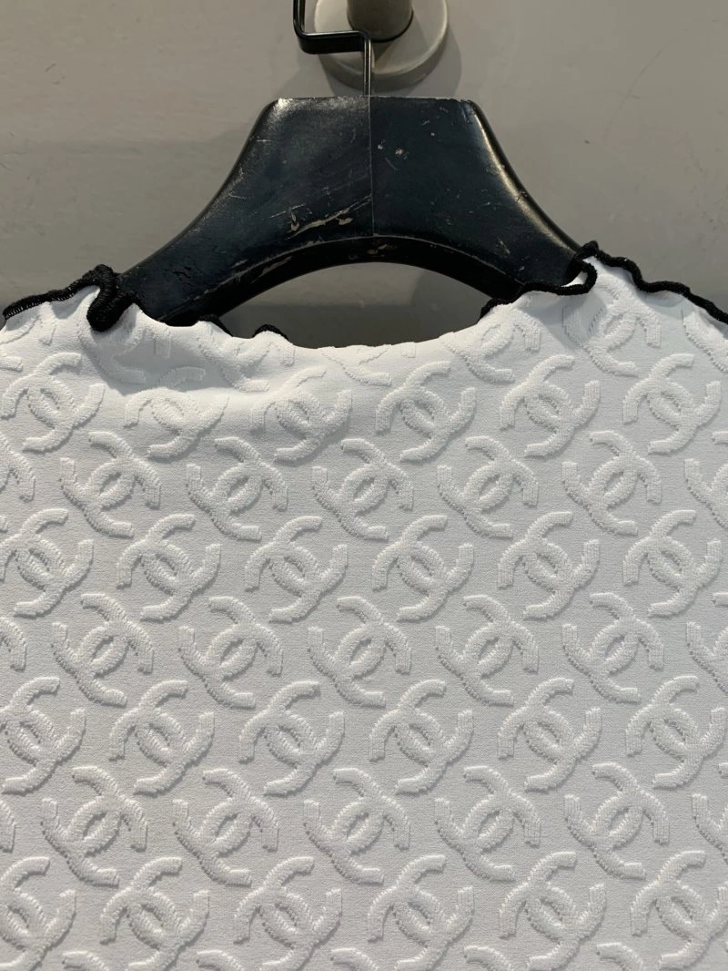 Chanel T-Shirts Sustainable 107944