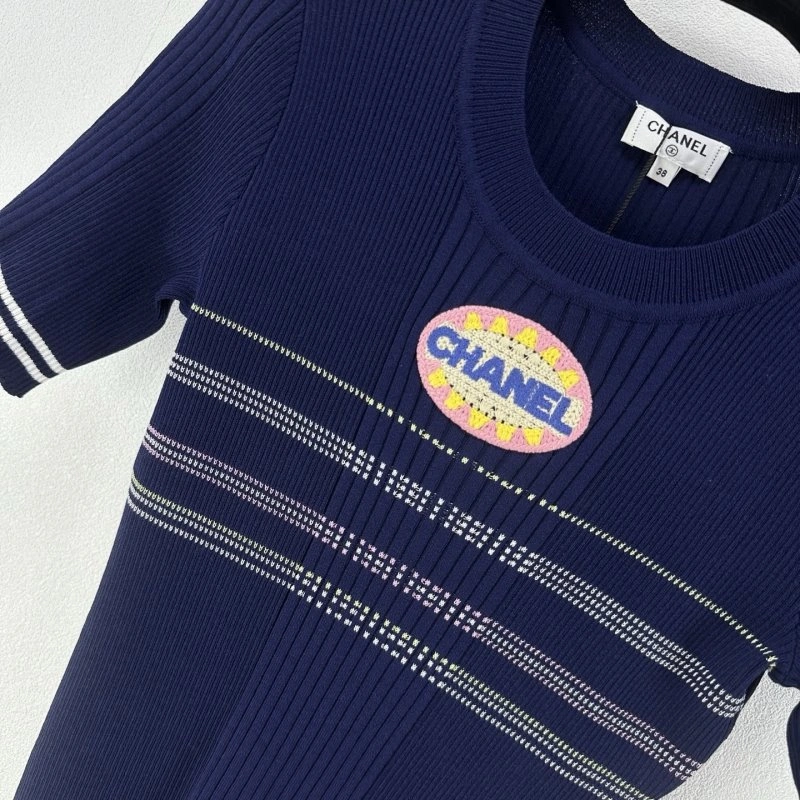 Tailored Chanel T-Shirts 107933