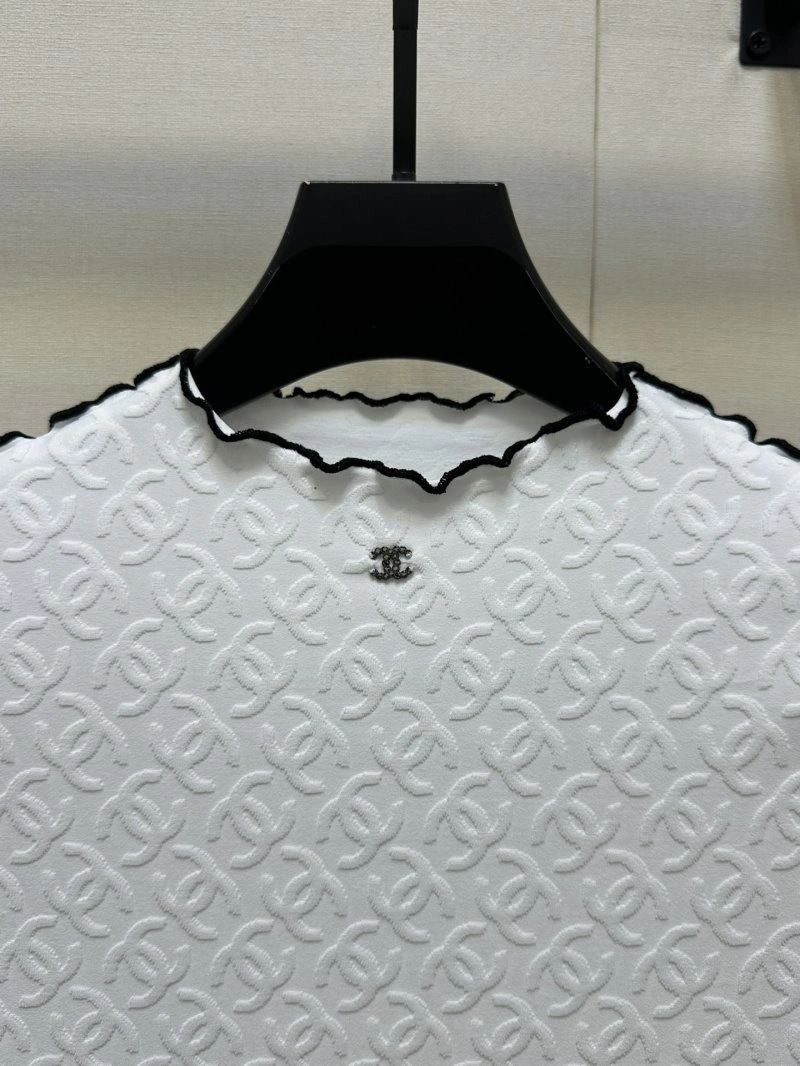 SmoothTexture Chanel T-Shirts 107957