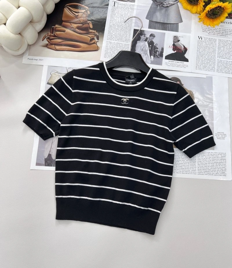Chic Chanel T-Shirts 107950