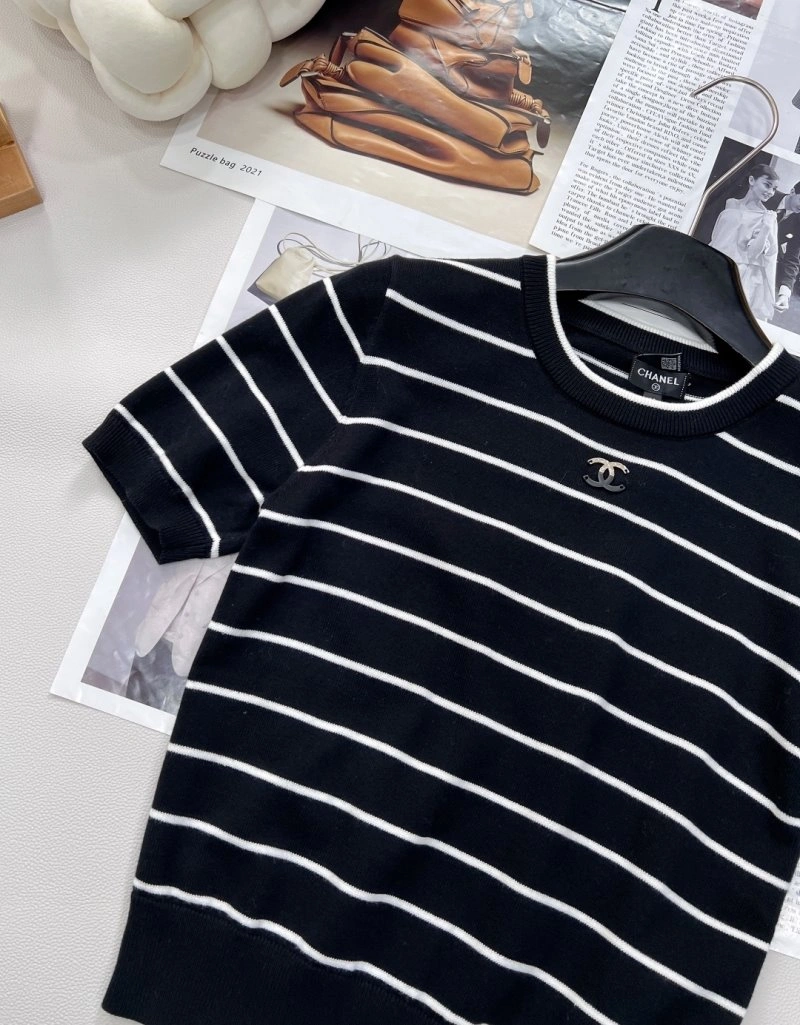 Chic Chanel T-Shirts 107950