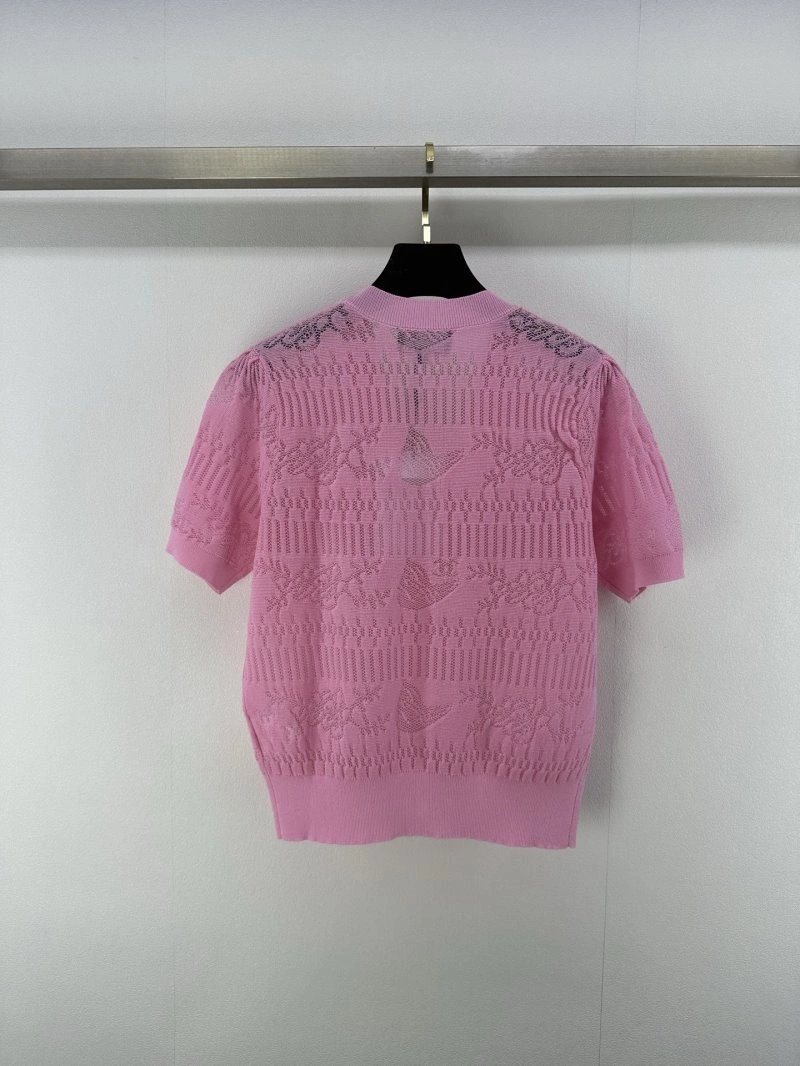 Classic Chanel T-Shirts 107923