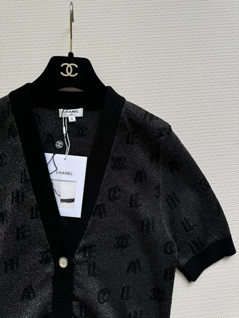 Stretchable Chanel T-Shirts 107903