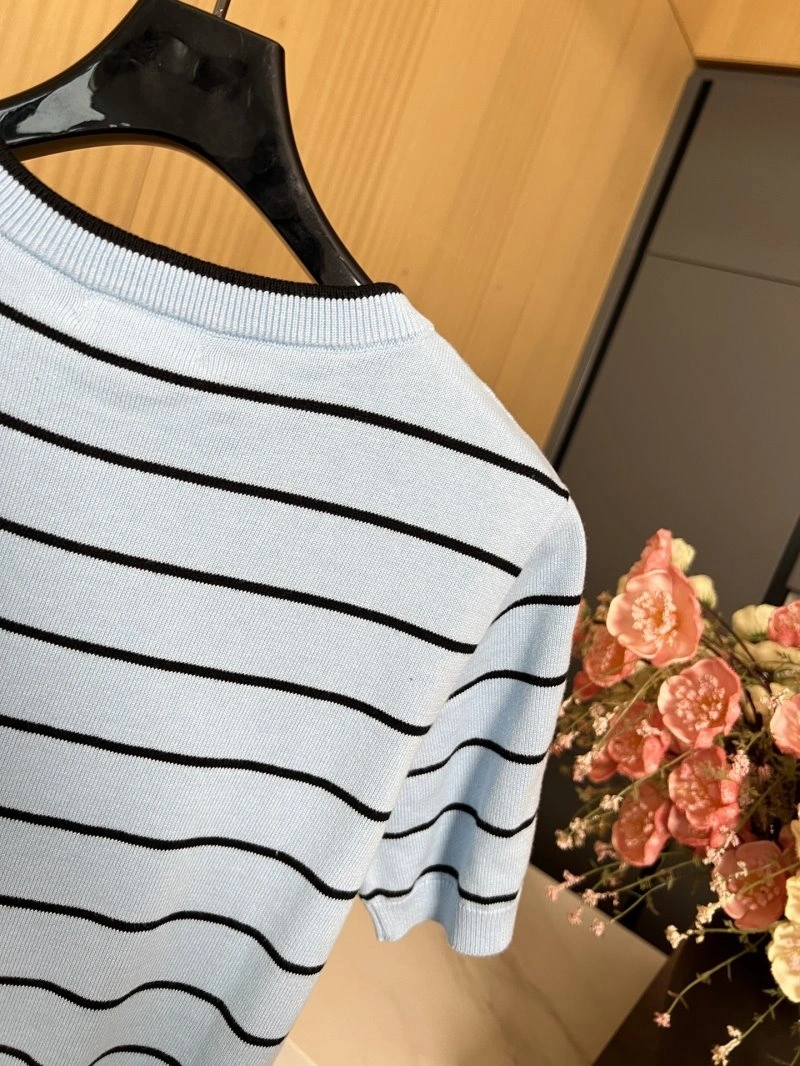 Chanel T-Shirts EasyMatch 107907