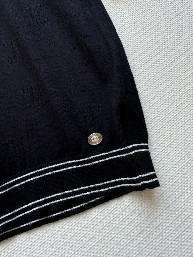 FreshLook Chanel T-Shirts 107896