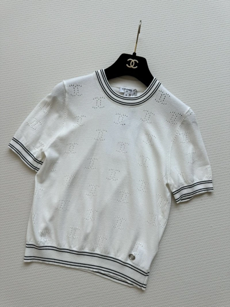 Tailored Chanel T-Shirts 107895