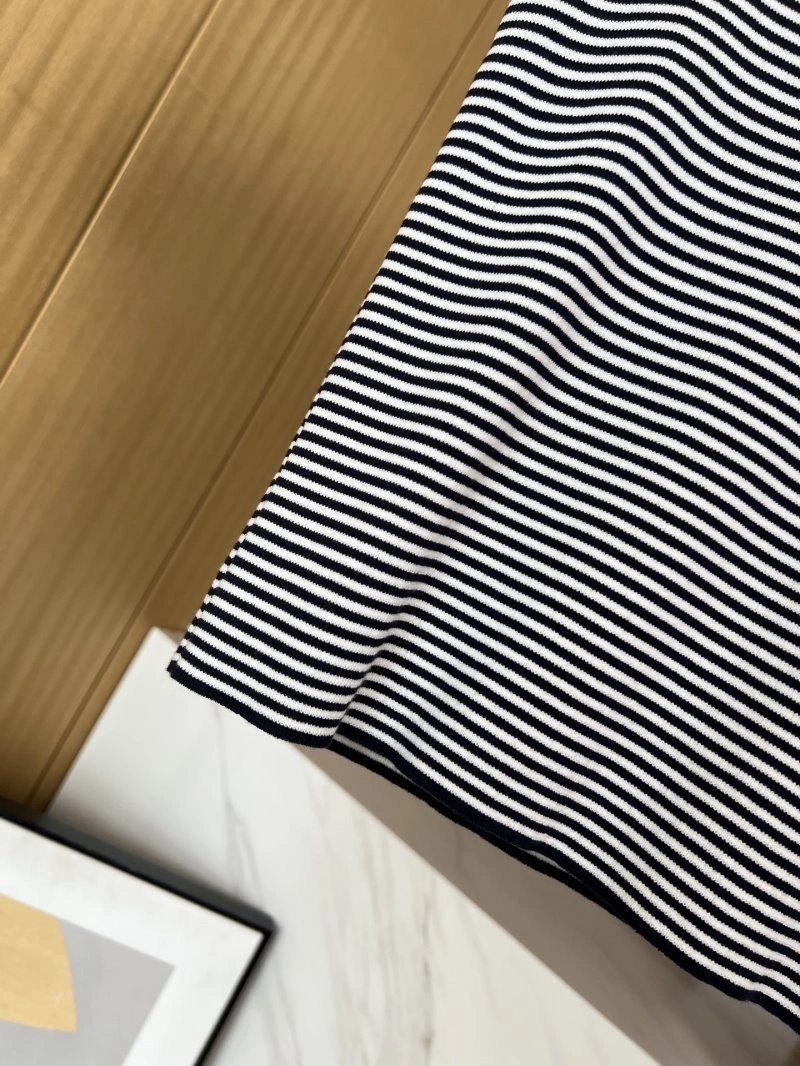 Stylish Chanel T-Shirts 107904
