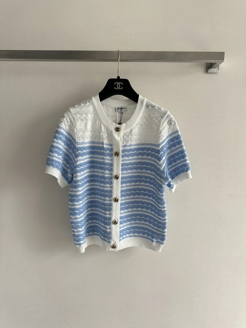 Stretchable Chanel T-Shirts 107894