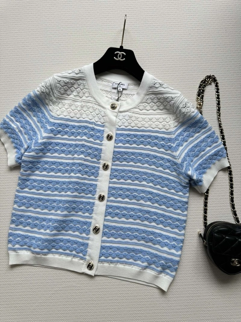 Stretchable Chanel T-Shirts 107894