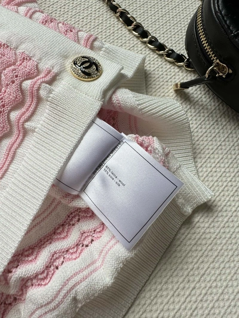 Flexible Chanel T-Shirts 107885