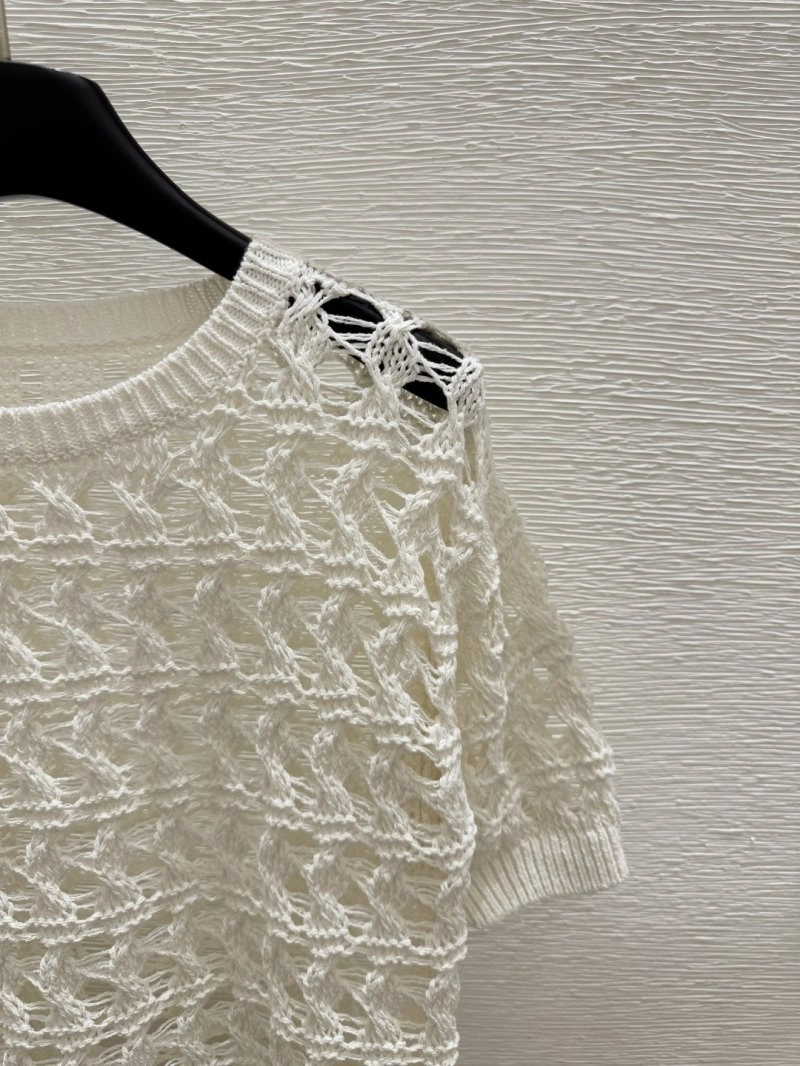 ModernLook Chanel T-Shirts 107882