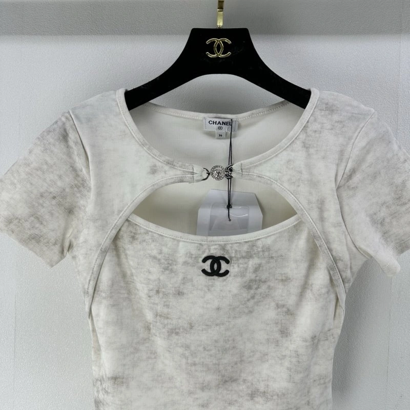 Chanel T-Shirts Stretchable 107872