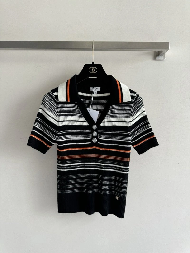 Classic Chanel T-Shirts 107843