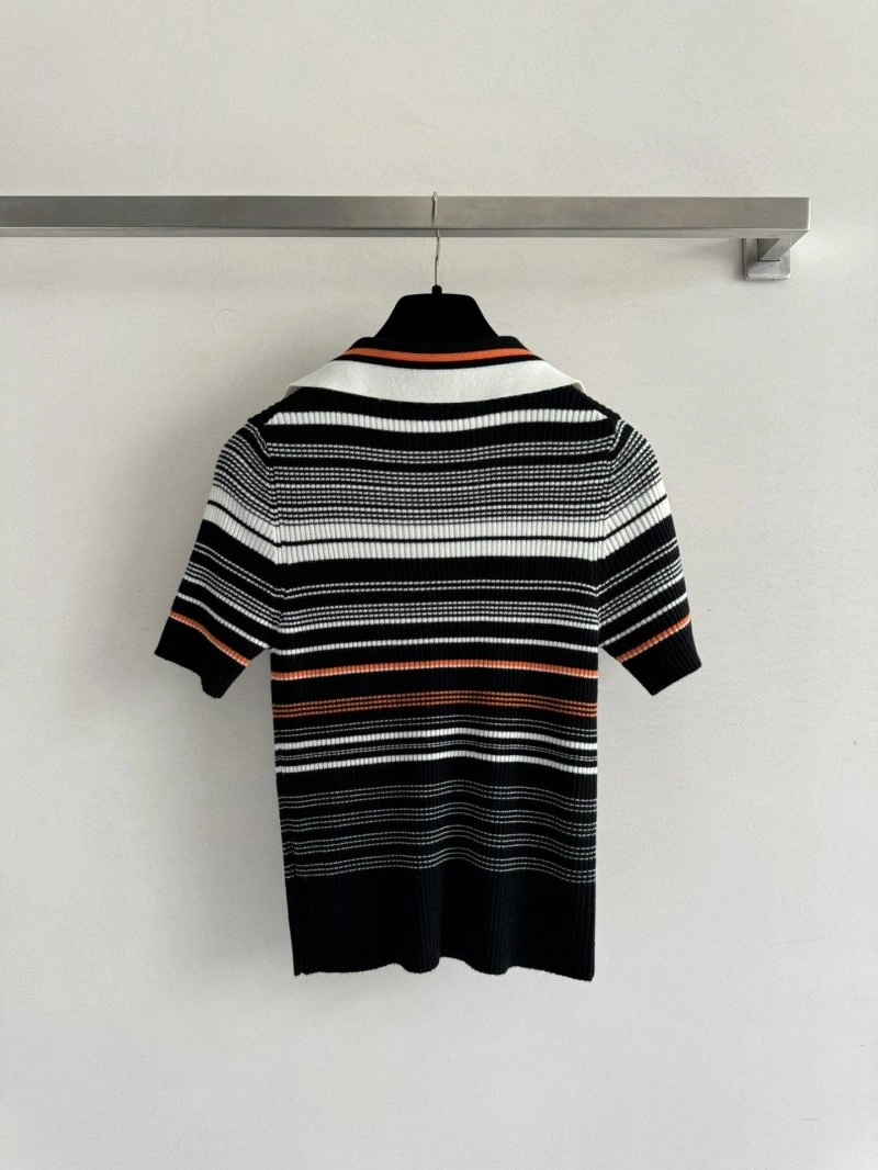 Classic Chanel T-Shirts 107843