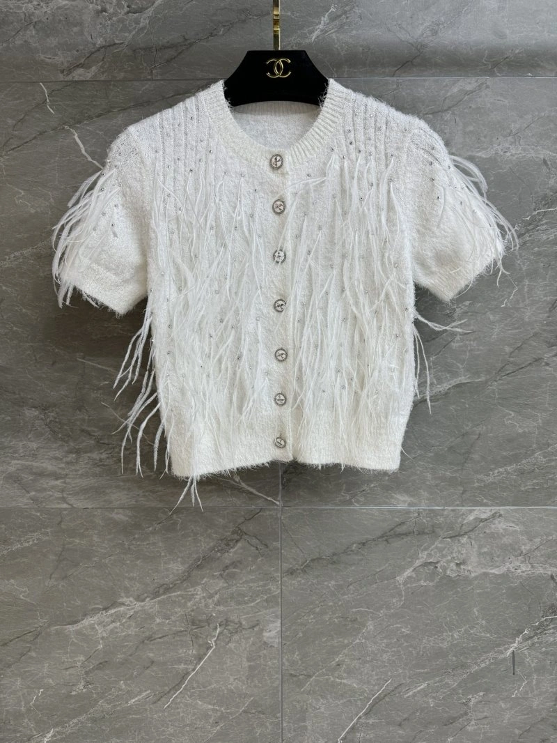 Chanel T-Shirts Casual 107837