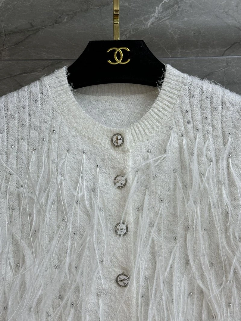 Chanel T-Shirts Casual 107837