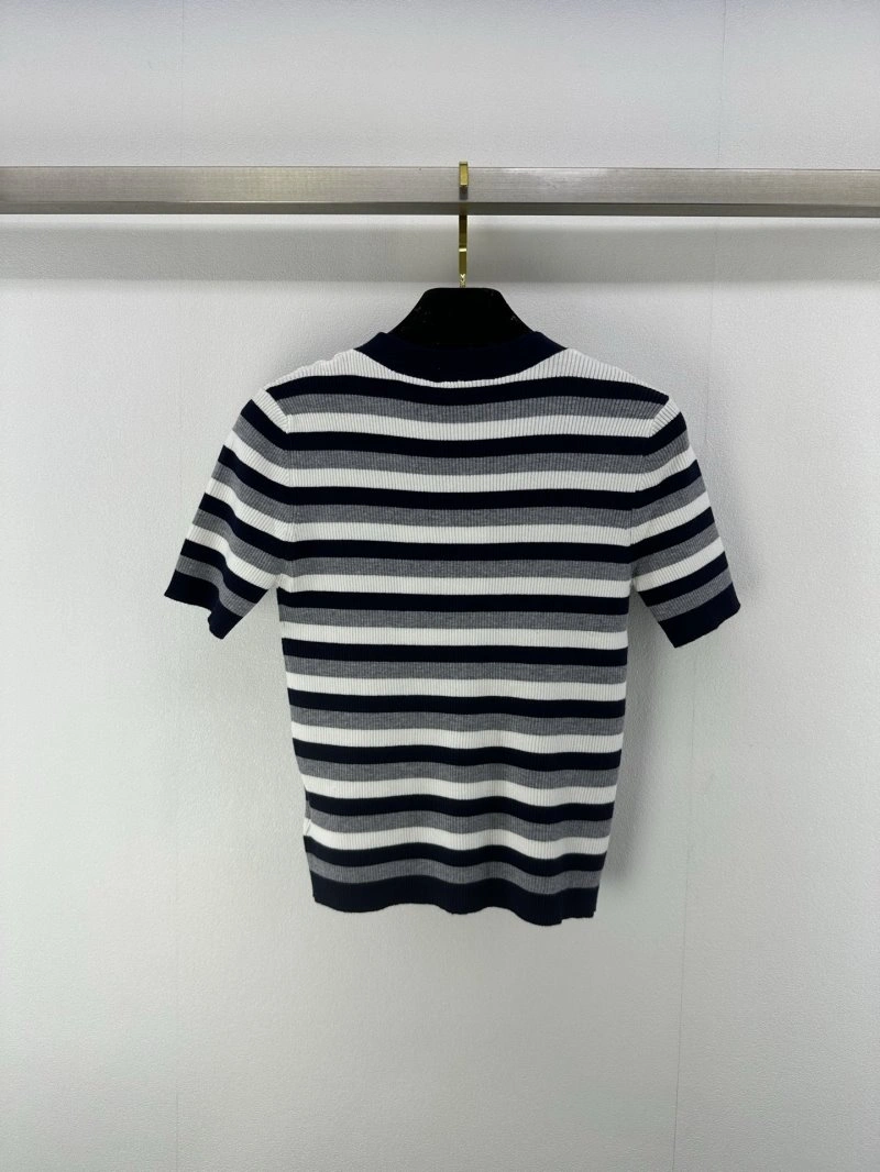 Refined Chanel T-Shirts 107824