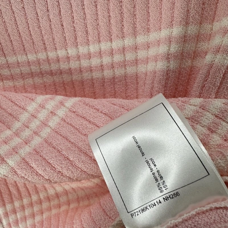 Fashionable Chanel T-Shirts 107817