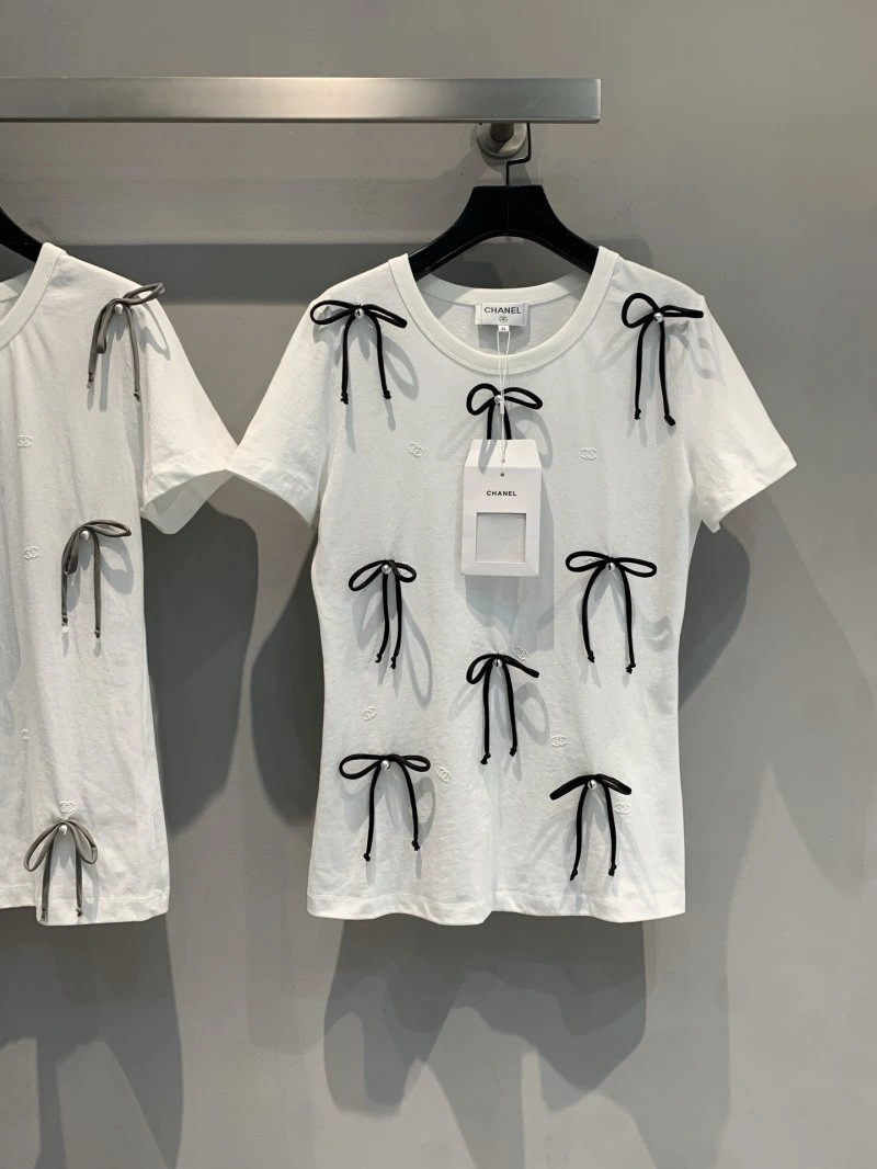 Flexible Chanel T-Shirts 107813