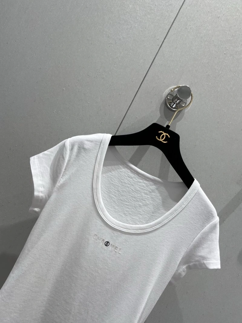 Snug Chanel T-Shirts 107808
