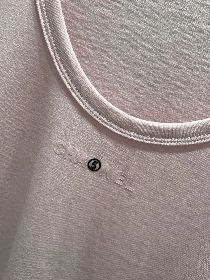 Chanel T-Shirts Practical 107795