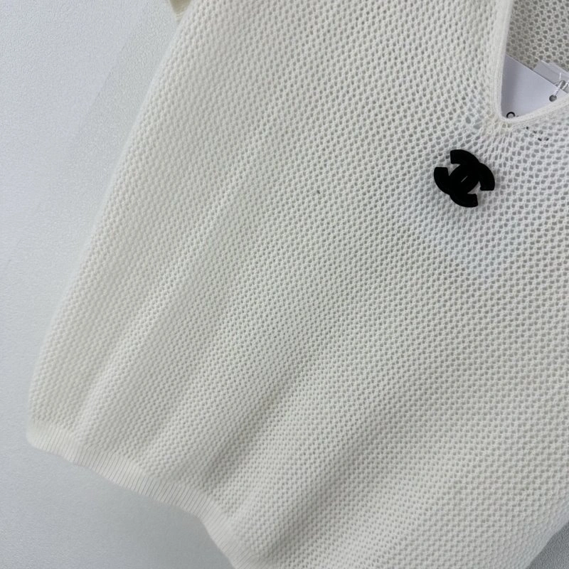 SmartChoice Chanel T-Shirts 107788