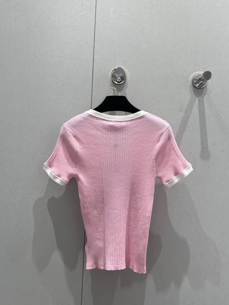 Unisex Chanel T-Shirts 107780