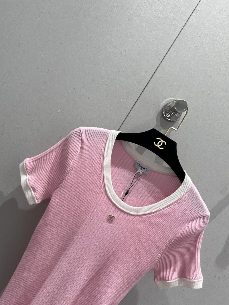 Unisex Chanel T-Shirts 107780