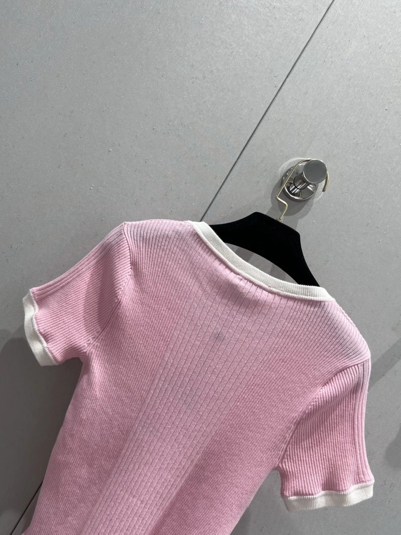Unisex Chanel T-Shirts 107780